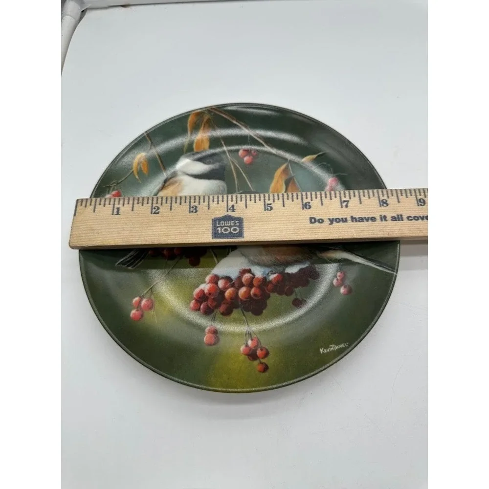 Knowles 1986 The Chickadee Collector Plate Kevin Daniel Birds of Your Garden